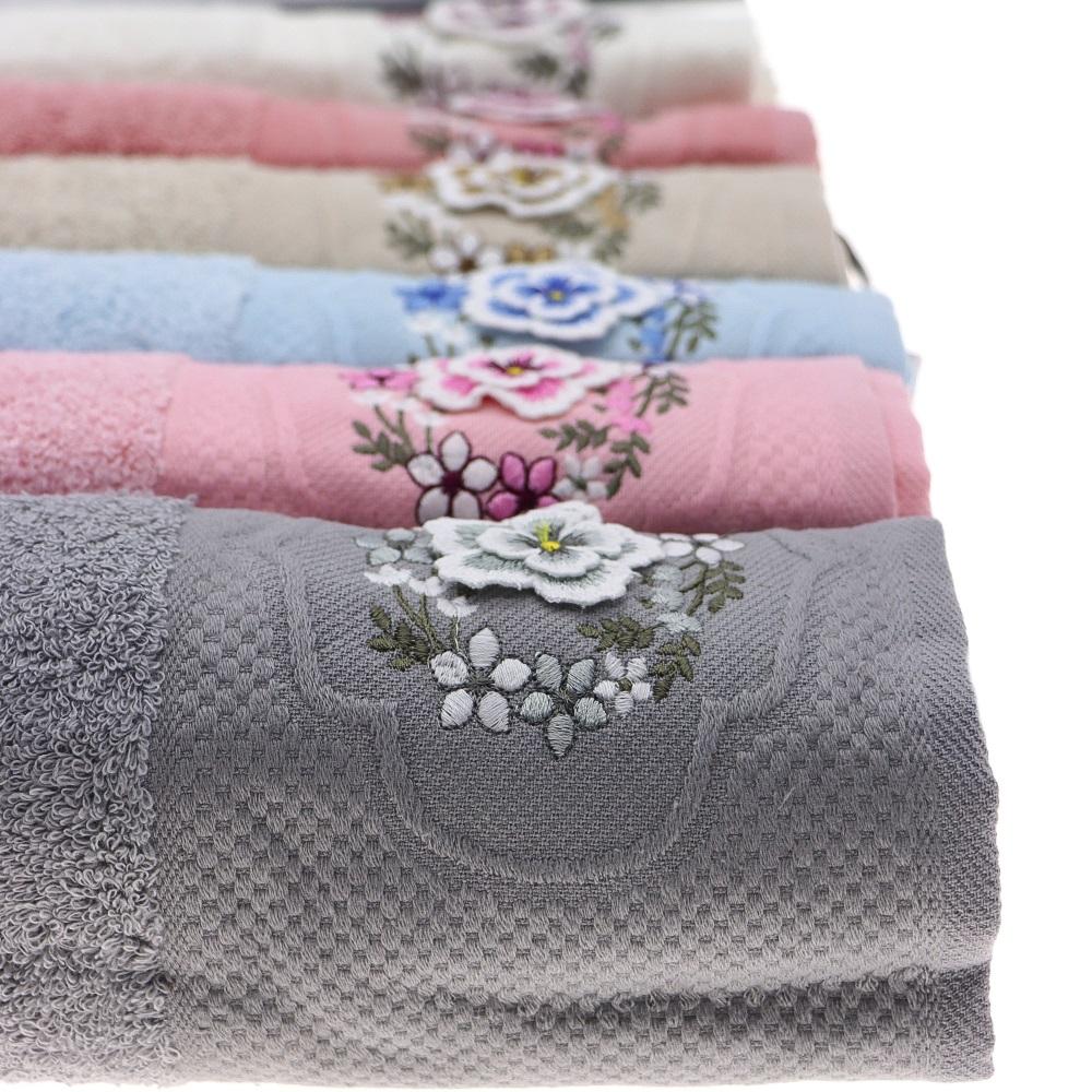 Yoncagül 50x90cm 3 D Bukle Nakışlı El -Yüz Havlusu