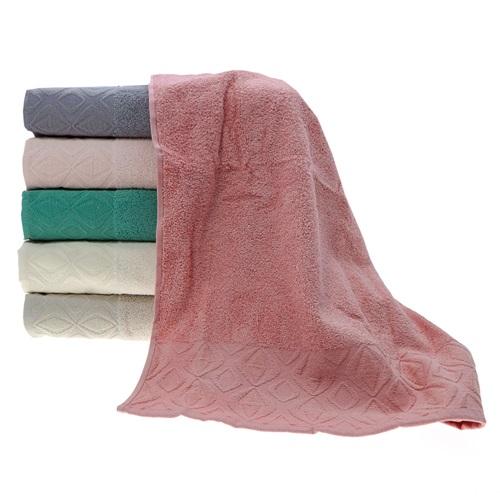 Bulteks Desenli Jakarlı Elmas Banyo Havlusu 70X140 cm