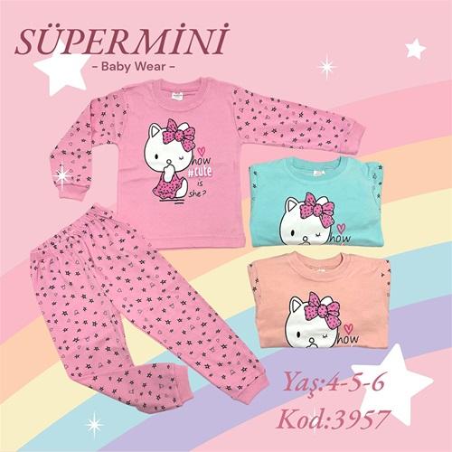 Süpermini 3957 Kız Çocuk Penye Yıldızlı Hello Kıtty Baskılı Takım 4-6 Yaş