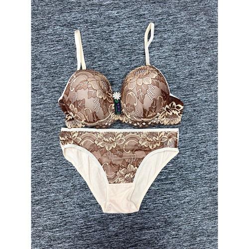 Ebru 8003 Bayan Dantelli Silikonlu Dolgusuz Sütyen Takım 75-95